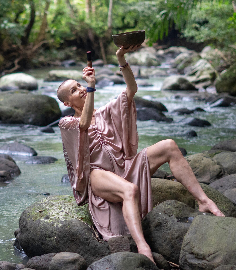 Anne Marie - Yogi, Sound Healer, Finland